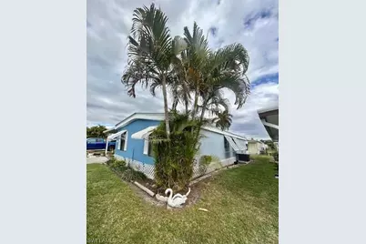 2105 Cypress Ct, Naples, FL 34110 - Photo 27