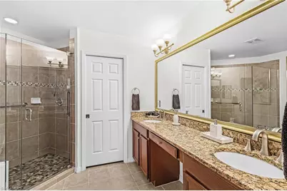 2425 Laurentina Ln, Cape Coral, FL 33909 - Photo 15