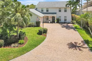1420 Jewel Box Ave, Naples, FL 34102 - Photo 3