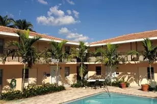 2102 Alamanda Dr, Naples, FL 34102 - Photo 1