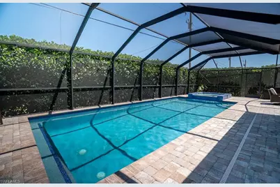 19 NW 13th Pl, Cape Coral, FL 33993 - Photo 37