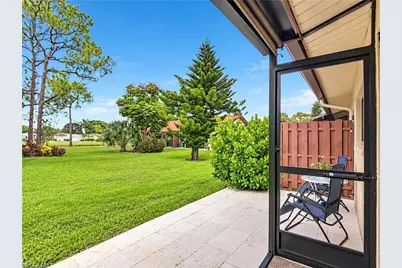 2017 Pine Isle Ln, Naples, FL 34112 - Photo 27