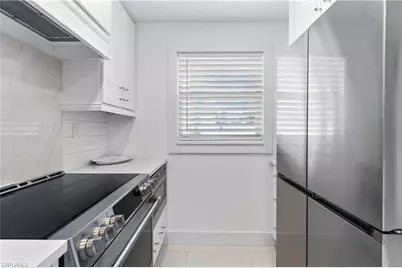 900 8th Ave S #105, Naples, FL 34102 - Photo 9