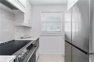 900 8th Ave S, Naples, FL 34102 - Photo 9