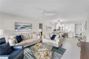 10686 Gulf Shore Dr, Naples, FL 34108 - Photo 3