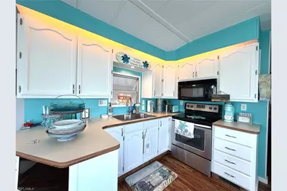20081 Cumberland Ct, Estero, FL 33928 - Photo 7