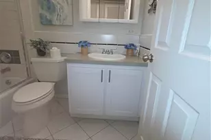466 12th Ave S, Naples, FL 34102 - Photo 9