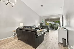 367 Dover Pl, Naples, FL 34104 - Photo 3