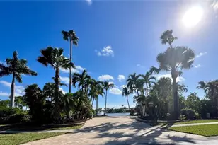 4669 Southern Breeze Dr, Naples, FL 34114 - Photo 1