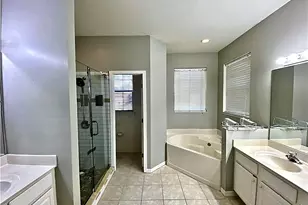 74 Burnt Pine Dr, Naples, FL 34119 - Photo 23