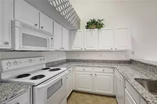4122 Residence Drive, Fort Myers, FL 33901 - Photo 5