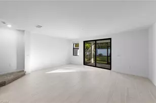 27806 Solis Grande Dr, Bonita Springs, FL 34135 - Photo 11