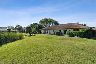 851 Palm View Dr, Naples, FL 34110 - Photo 29