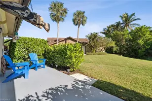 851 Palm View Dr, Naples, FL 34110 - Photo 27
