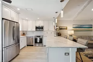 851 Palm View Dr, Naples, FL 34110 - Photo 17
