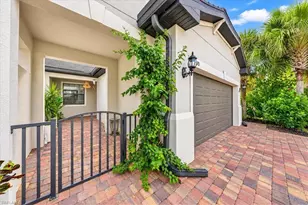 7670 Jacaranda Ln, Naples, FL 34114 - Photo 7