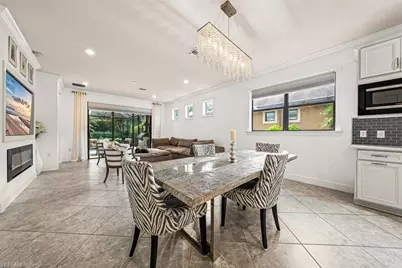 7670 Jacaranda Ln, Naples, FL 34114 - Photo 15