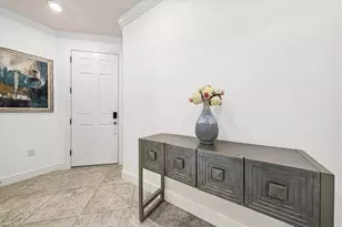 7670 Jacaranda Ln, Naples, FL 34114 - Photo 9
