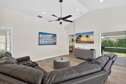 11055 Longshore Way W, Naples, FL 34119 - Photo 5
