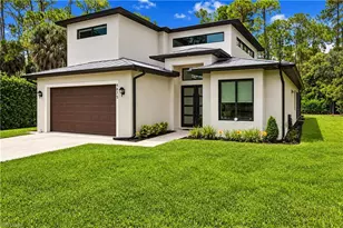 4875 Teak Wood Dr, Naples, FL 34119 - Photo 3