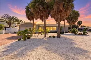 310 Madison Ct, Fort Myers Beach, FL 33931 - Photo 5