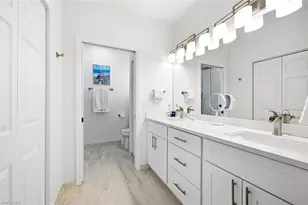 250 Robin Hood Cir, Naples, FL 34104 - Photo 25