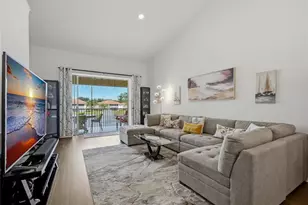 250 Robin Hood Cir, Naples, FL 34104 - Photo 15