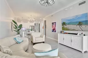 163 Indies Dr E, Naples, FL 34114 - Photo 3