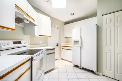 21695 Sungate Ct, Estero, FL 33928 - Photo 7