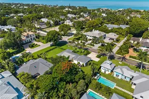 444 3rd St N, Naples, FL 34102 - Photo 31