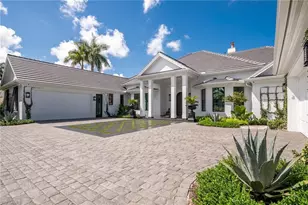 743 St Georges Ct, Naples, FL 34110 - Photo 3