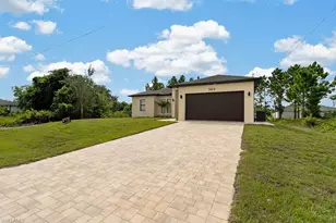 3605 18th St SW, Lehigh Acres, FL 33976 - Photo 9