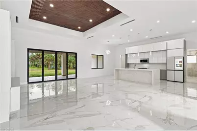 98 10th St NE, Naples, FL 34120 - Photo 5