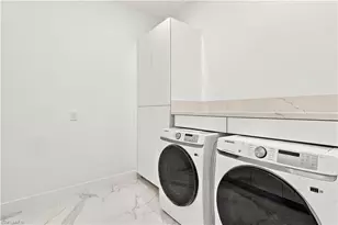 98 10th St NE, Naples, FL 34120 - Photo 33