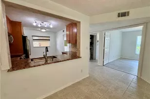 661 Squire Cir, Naples, FL 34104 - Photo 17