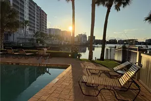 9101 Vanderbilt Dr, Naples, FL 34108 - Photo 33