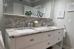 9101 Vanderbilt Dr, Naples, FL 34108 - Photo 25