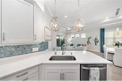 8785 Yucatan Ct, Naples, FL 34112 - Photo 9