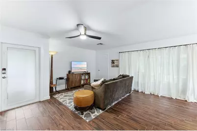 220 Lanchester Ct #32, Naples, FL 34112 - Photo 7