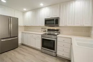 8095 Sorrento Ln, Naples, FL 34114 - Photo 11