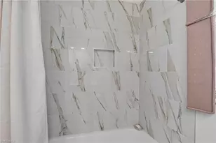 450 Huntington Dr, Naples, FL 34109 - Photo 19