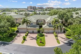 658 Vintage Reserve Cir S, Naples, FL 34119 - Photo 3