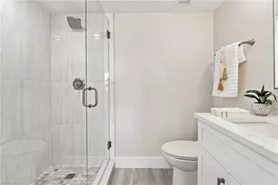 29 High Point Cir E, Naples, FL 34103 - Photo 15