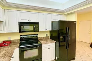 6015 Chardonnay Ln, Naples, FL 34119 - Photo 13