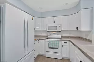 20520 Pine Tree Ln, Estero, FL 33928 - Photo 13