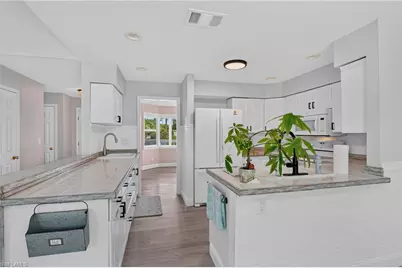 20520 Pine Tree Ln, Estero, FL 33928 - Photo 15
