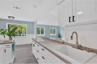 20520 Pine Tree Ln, Estero, FL 33928 - Photo 11