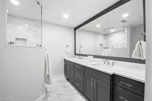 6810 Huntington Lakes Cir, Naples, FL 34119 - Photo 9