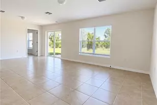 9018 S Castle Cir, Labelle, FL 33935 - Photo 11