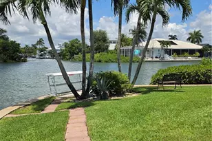 330 Kon Tiki Dr, Naples, FL 34113 - Photo 5